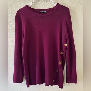 Cable & Gauge wine colored top XL, long sleeves, decorative buttons on the side.